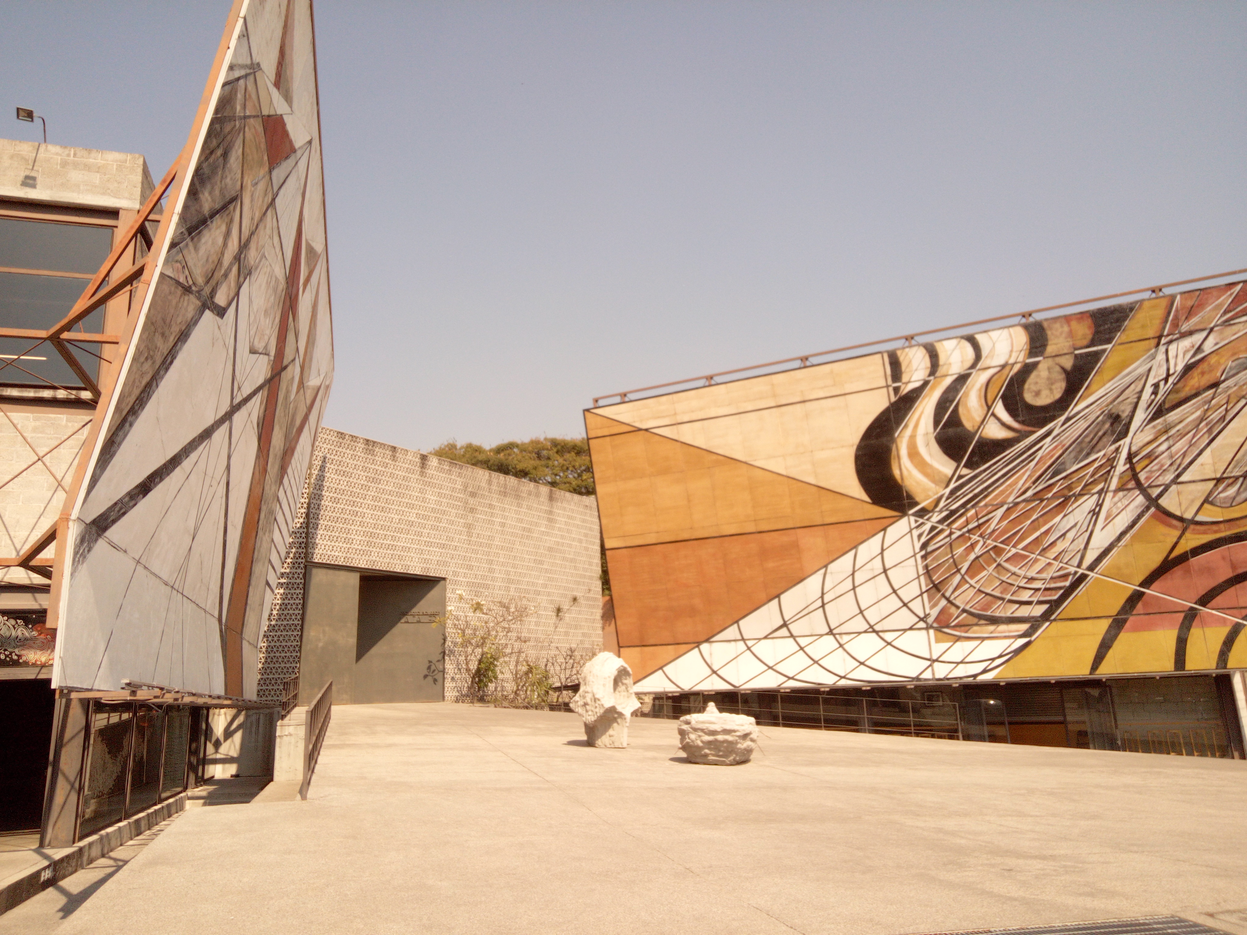 The Ultimate Muralist Museum Experience: La Tallera